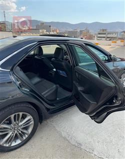 تۆیۆتا کامری